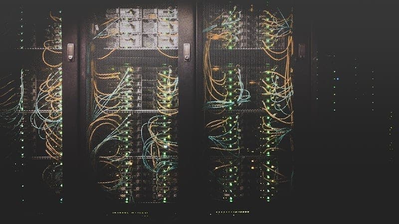 Infraestrutura de servidores e cabeamento de rede